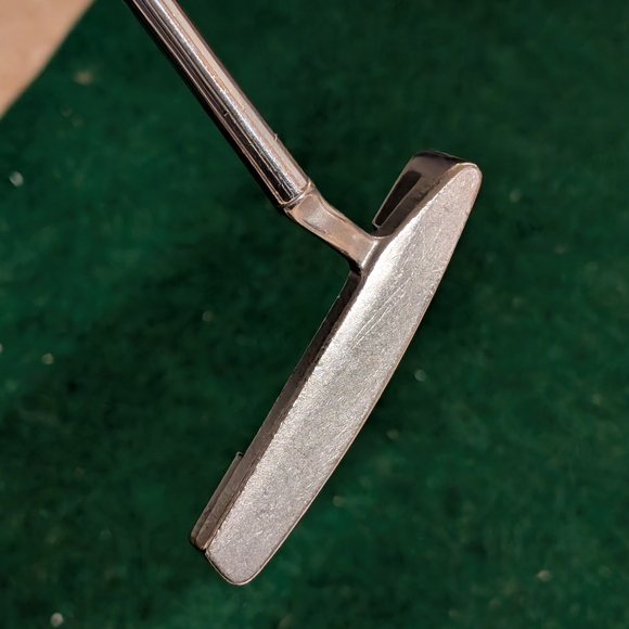 PING Silver Putter - Picture 2 of 3
